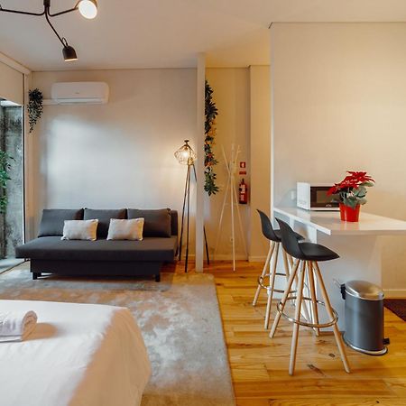 Luminous Apartment In The Heart Of Porto Bagian luar foto