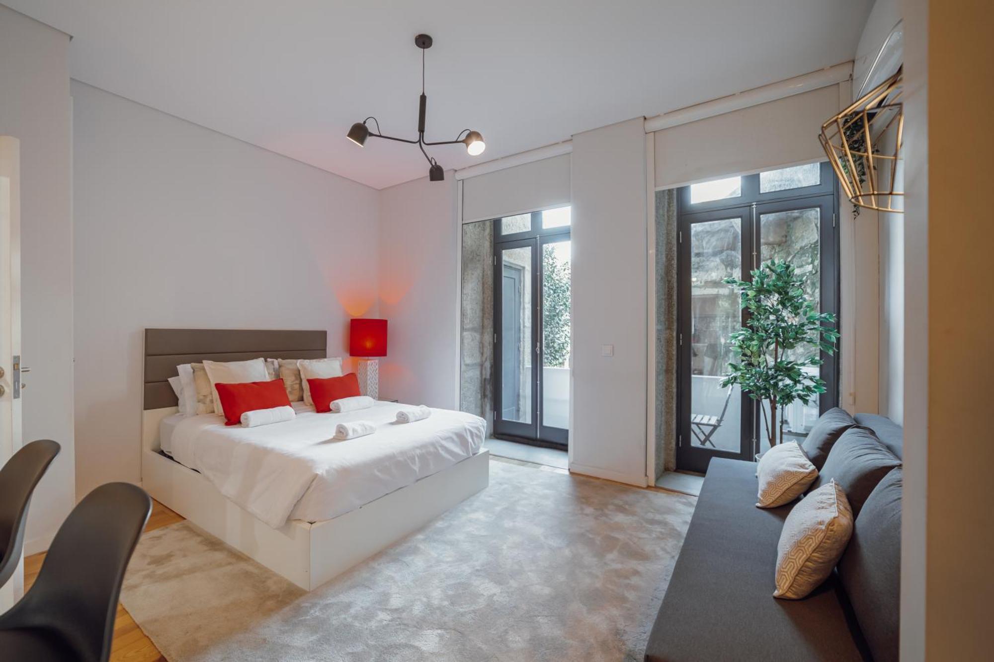 Luminous Apartment In The Heart Of Porto Bagian luar foto